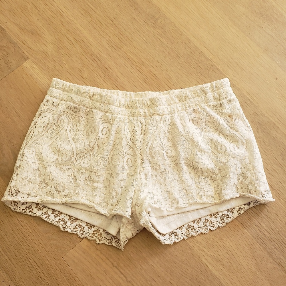 White lace shorts